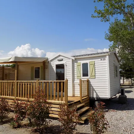 Mobil 4 A 6 Personnes - Novela Homair Campsite